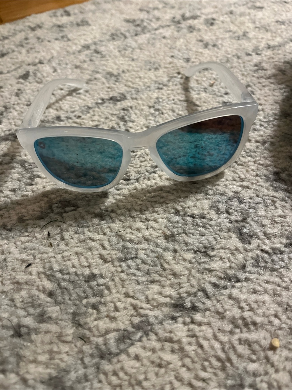 Kids Frosted Clear Frame Sunglasses with Blue Mirrored Lenses